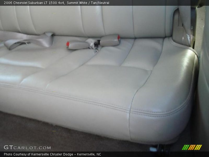 Summit White / Tan/Neutral 2006 Chevrolet Suburban LT 1500 4x4