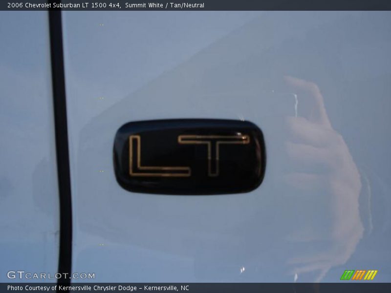 Summit White / Tan/Neutral 2006 Chevrolet Suburban LT 1500 4x4