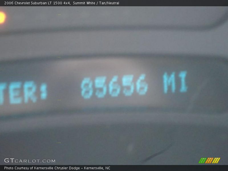 Summit White / Tan/Neutral 2006 Chevrolet Suburban LT 1500 4x4