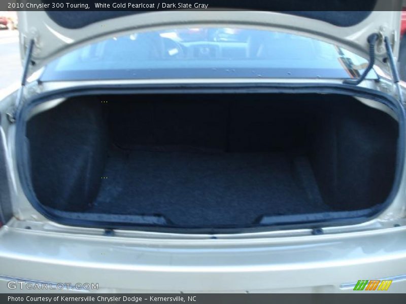 White Gold Pearlcoat / Dark Slate Gray 2010 Chrysler 300 Touring