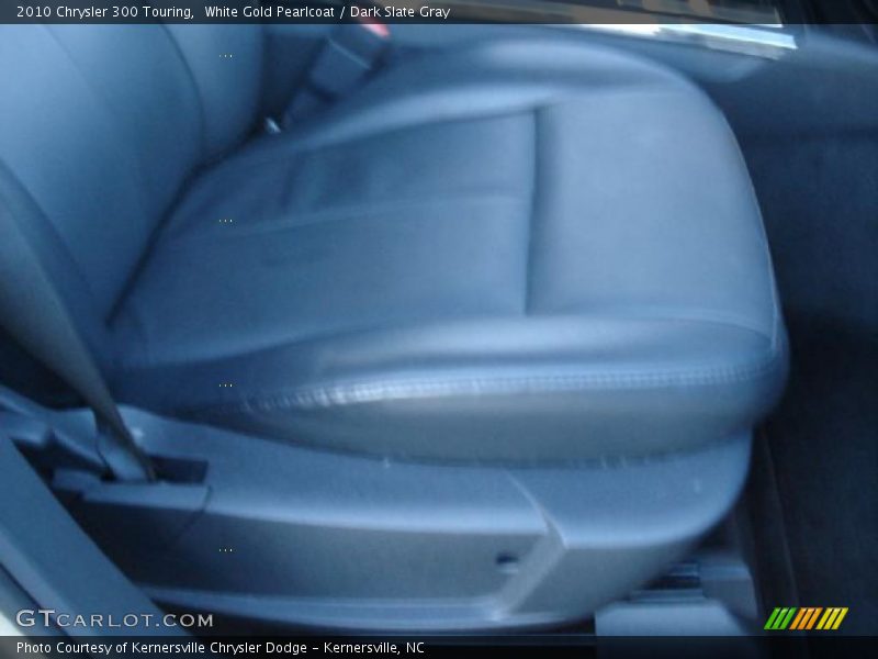 White Gold Pearlcoat / Dark Slate Gray 2010 Chrysler 300 Touring