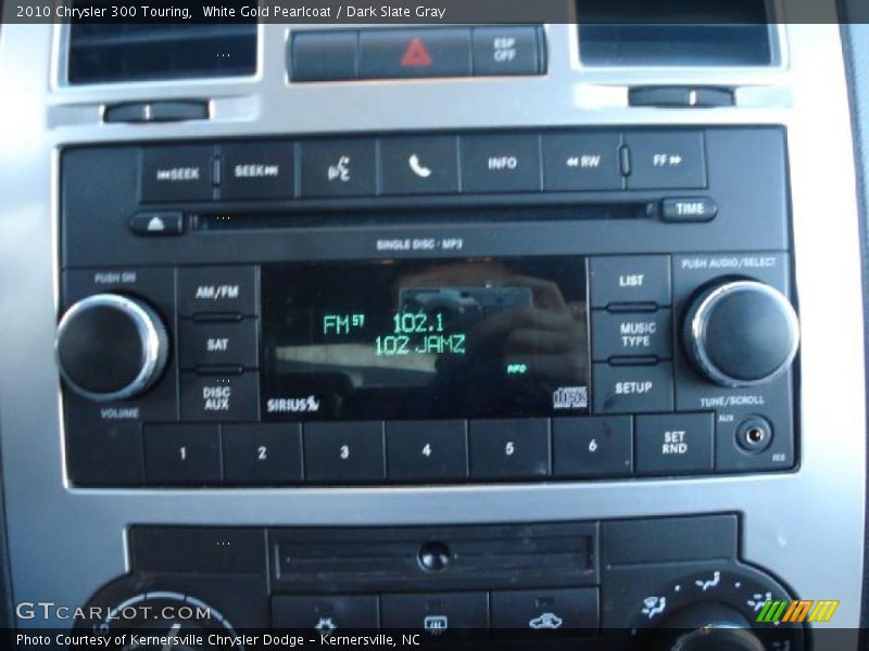 White Gold Pearlcoat / Dark Slate Gray 2010 Chrysler 300 Touring
