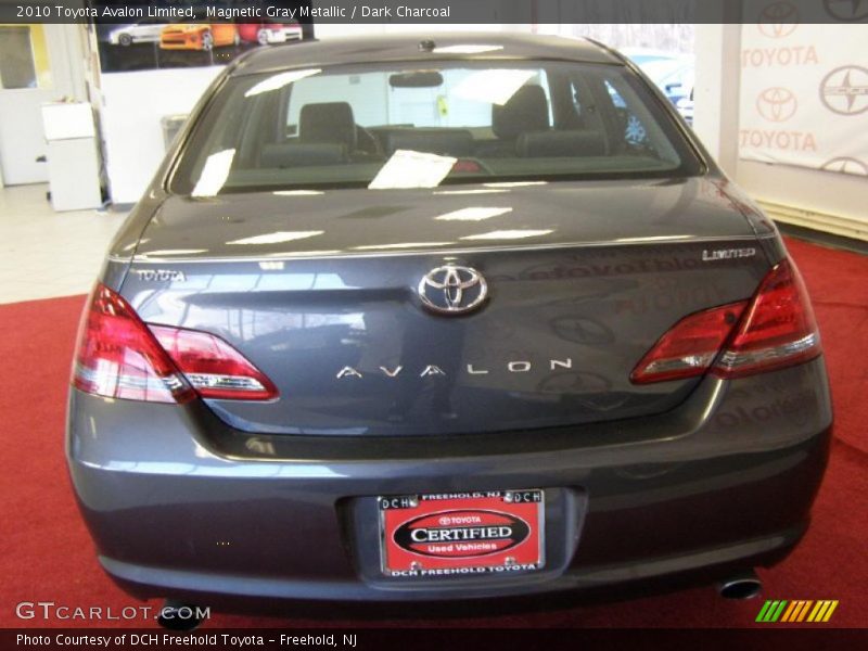 Magnetic Gray Metallic / Dark Charcoal 2010 Toyota Avalon Limited