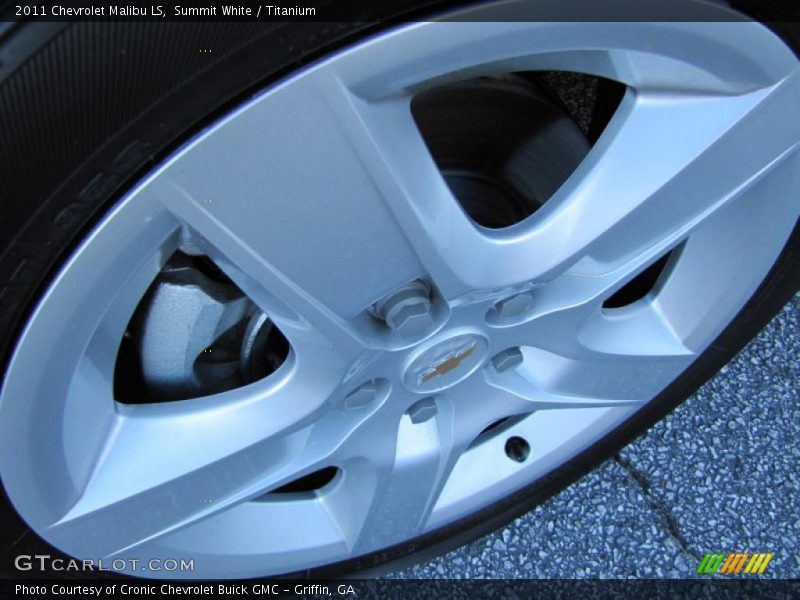 Summit White / Titanium 2011 Chevrolet Malibu LS