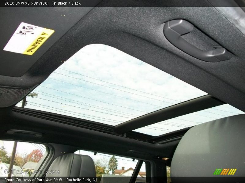 Sunroof of 2010 X5 xDrive30i