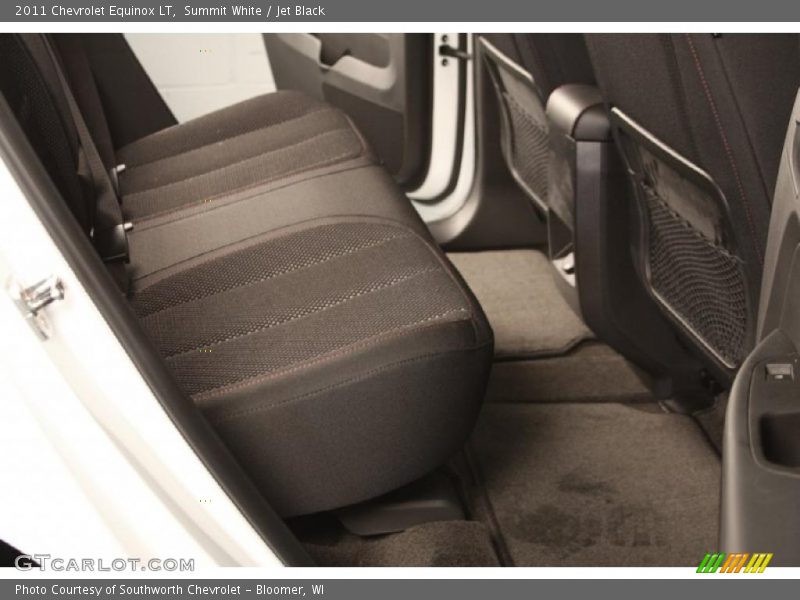 Summit White / Jet Black 2011 Chevrolet Equinox LT