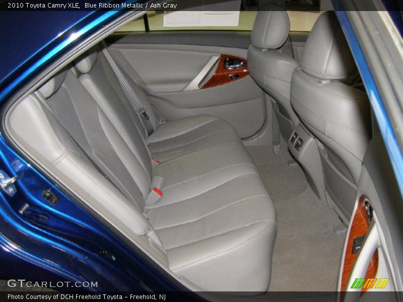 Blue Ribbon Metallic / Ash Gray 2010 Toyota Camry XLE