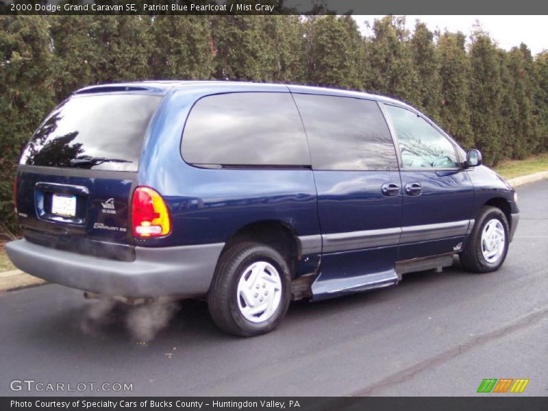 Patriot Blue Pearlcoat / Mist Gray 2000 Dodge Grand Caravan SE