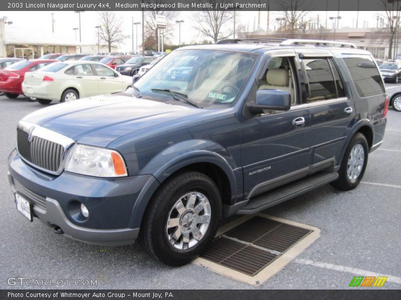 Medium Wedgewood Blue Metallic / Light Parchment 2003 Lincoln Navigator Luxury 4x4