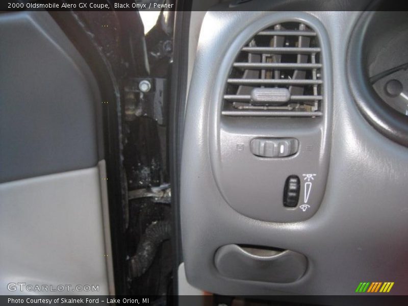 Black Onyx / Pewter 2000 Oldsmobile Alero GX Coupe