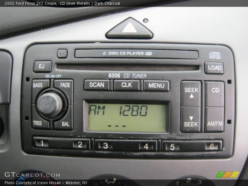 CD Silver Metallic / Dark Charcoal 2002 Ford Focus ZX3 Coupe