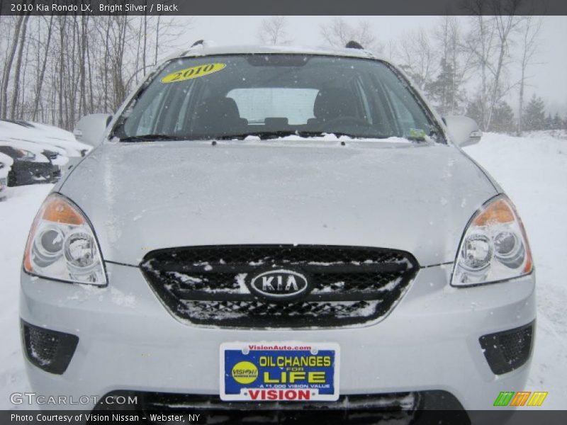 Bright Silver / Black 2010 Kia Rondo LX