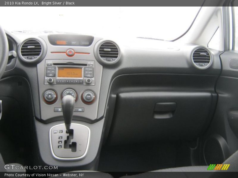 Bright Silver / Black 2010 Kia Rondo LX