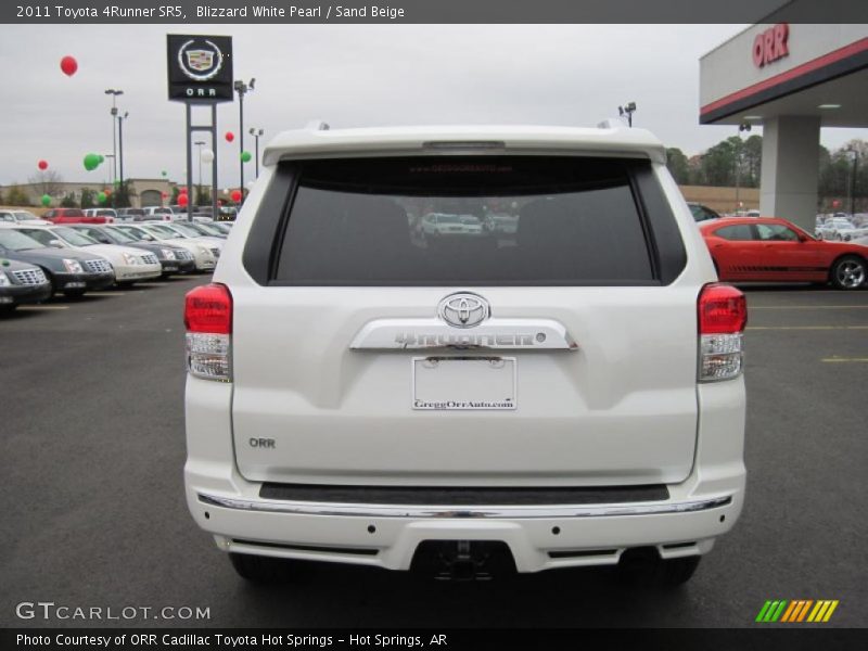 Blizzard White Pearl / Sand Beige 2011 Toyota 4Runner SR5