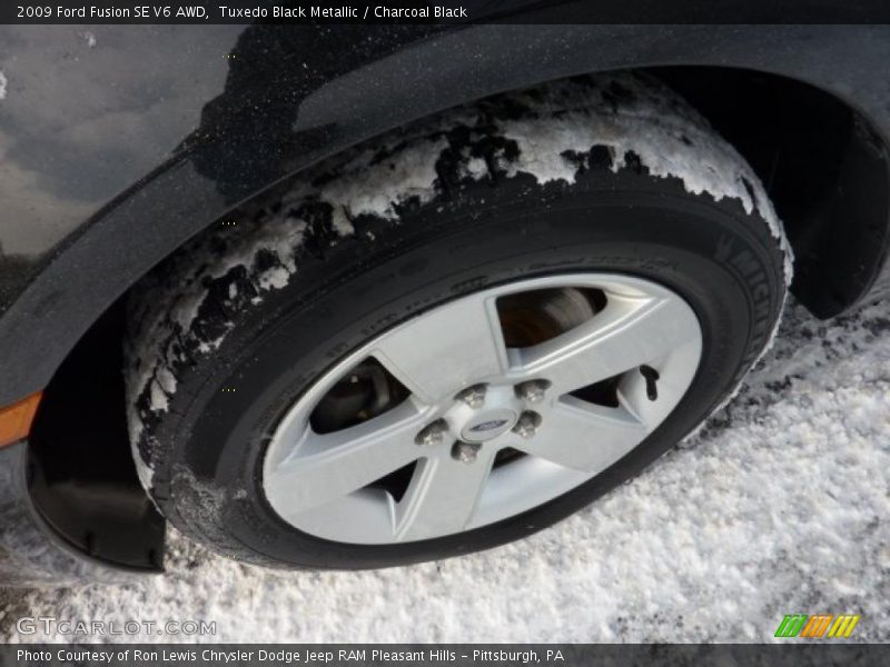 Tuxedo Black Metallic / Charcoal Black 2009 Ford Fusion SE V6 AWD