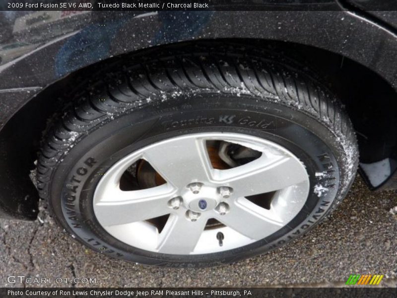 Tuxedo Black Metallic / Charcoal Black 2009 Ford Fusion SE V6 AWD