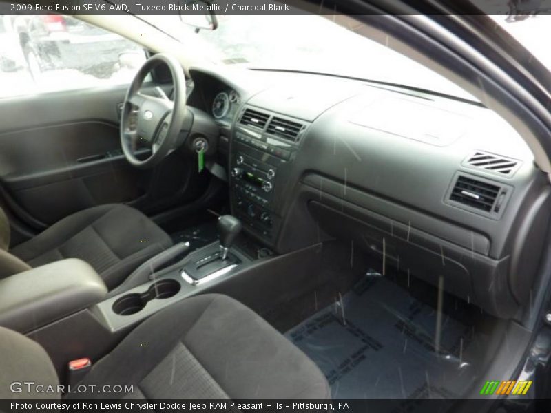 Tuxedo Black Metallic / Charcoal Black 2009 Ford Fusion SE V6 AWD