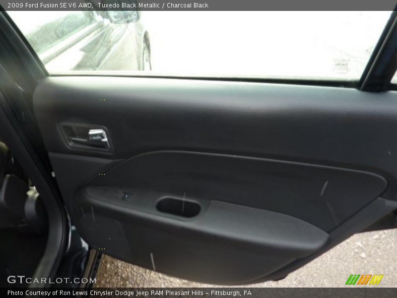 Tuxedo Black Metallic / Charcoal Black 2009 Ford Fusion SE V6 AWD