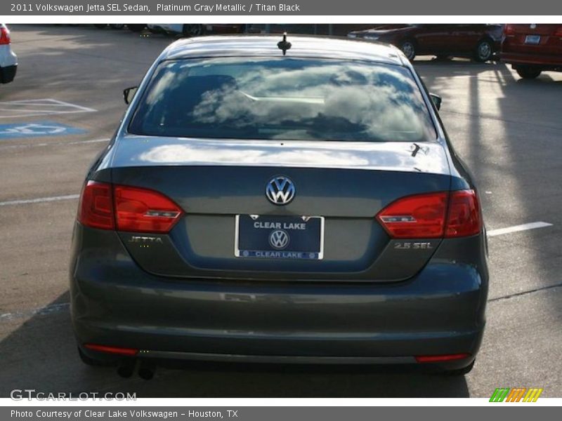 Platinum Gray Metallic / Titan Black 2011 Volkswagen Jetta SEL Sedan