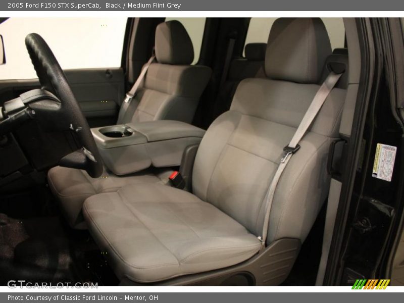 Black / Medium Flint Grey 2005 Ford F150 STX SuperCab