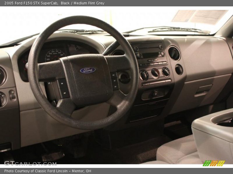 Black / Medium Flint Grey 2005 Ford F150 STX SuperCab
