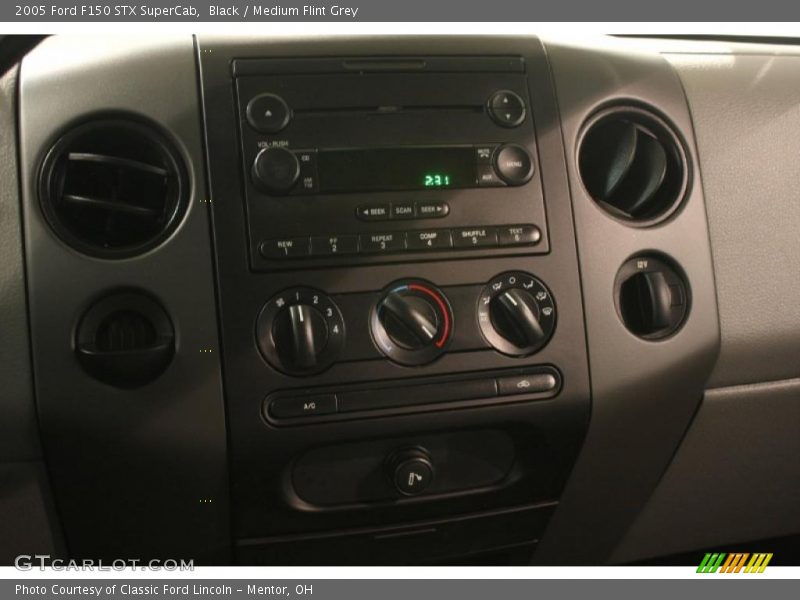 Black / Medium Flint Grey 2005 Ford F150 STX SuperCab
