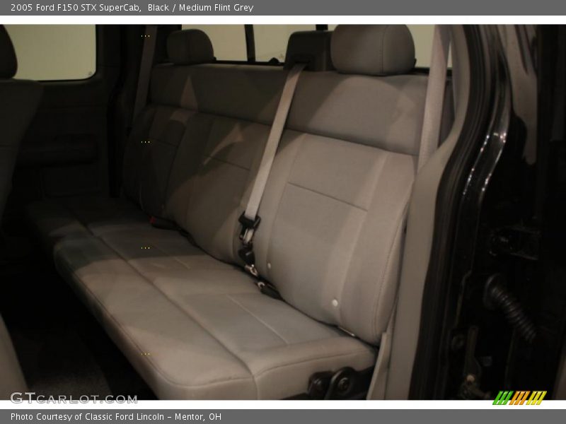Black / Medium Flint Grey 2005 Ford F150 STX SuperCab