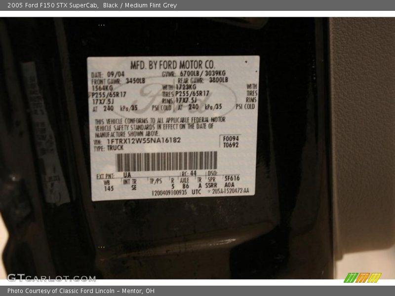 Black / Medium Flint Grey 2005 Ford F150 STX SuperCab