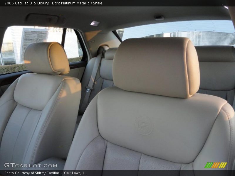 Light Platinum Metallic / Shale 2006 Cadillac DTS Luxury
