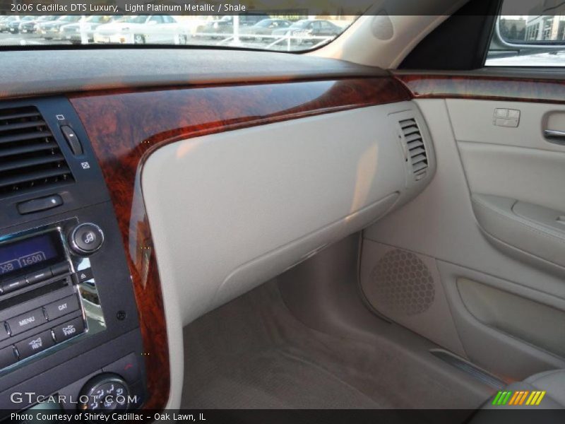 Light Platinum Metallic / Shale 2006 Cadillac DTS Luxury