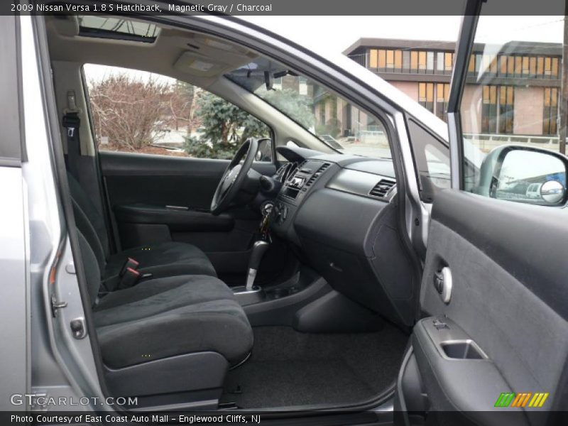 Magnetic Gray / Charcoal 2009 Nissan Versa 1.8 S Hatchback