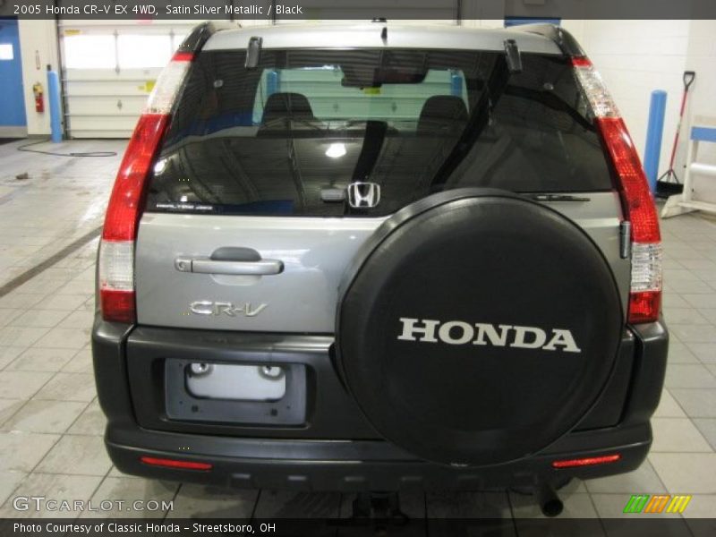 Satin Silver Metallic / Black 2005 Honda CR-V EX 4WD