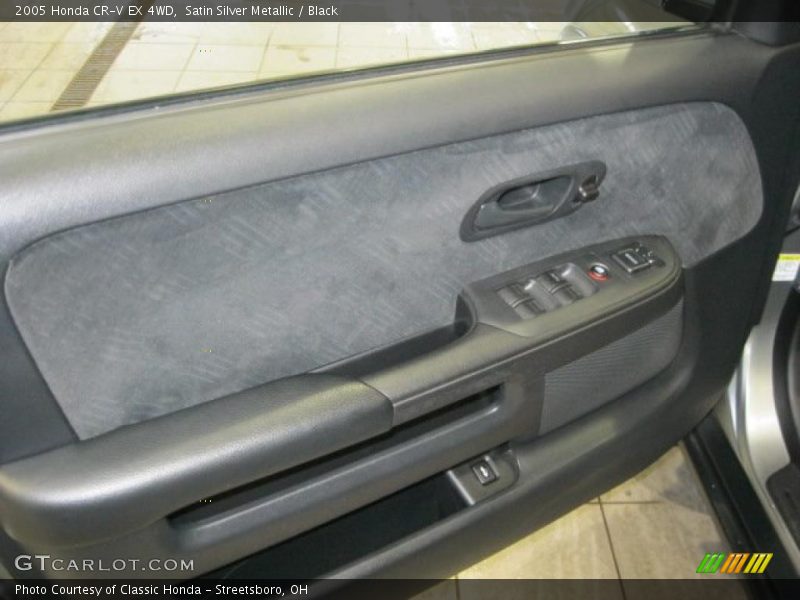 Satin Silver Metallic / Black 2005 Honda CR-V EX 4WD
