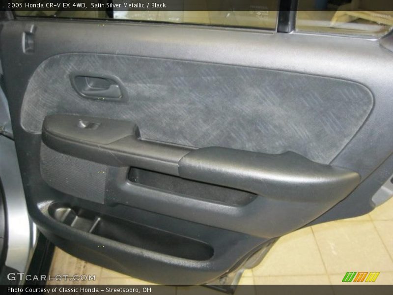 Satin Silver Metallic / Black 2005 Honda CR-V EX 4WD