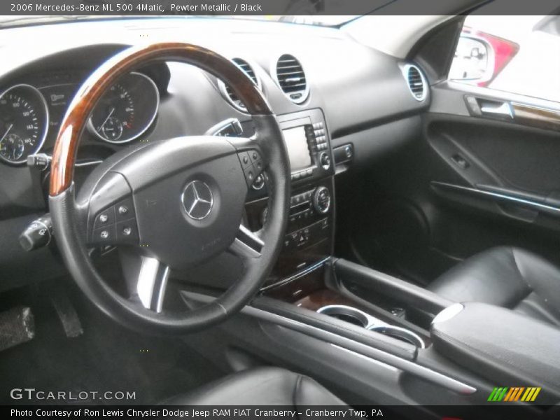 Dashboard of 2006 ML 500 4Matic