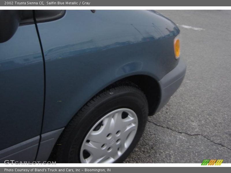 Sailfin Blue Metallic / Gray 2002 Toyota Sienna CE