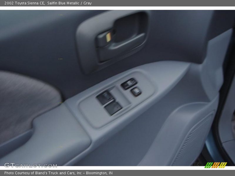 Sailfin Blue Metallic / Gray 2002 Toyota Sienna CE