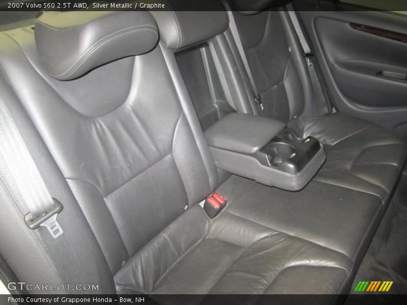  2007 S60 2.5T AWD Graphite Interior