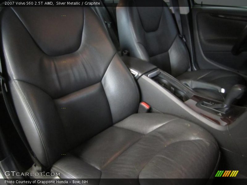  2007 S60 2.5T AWD Graphite Interior