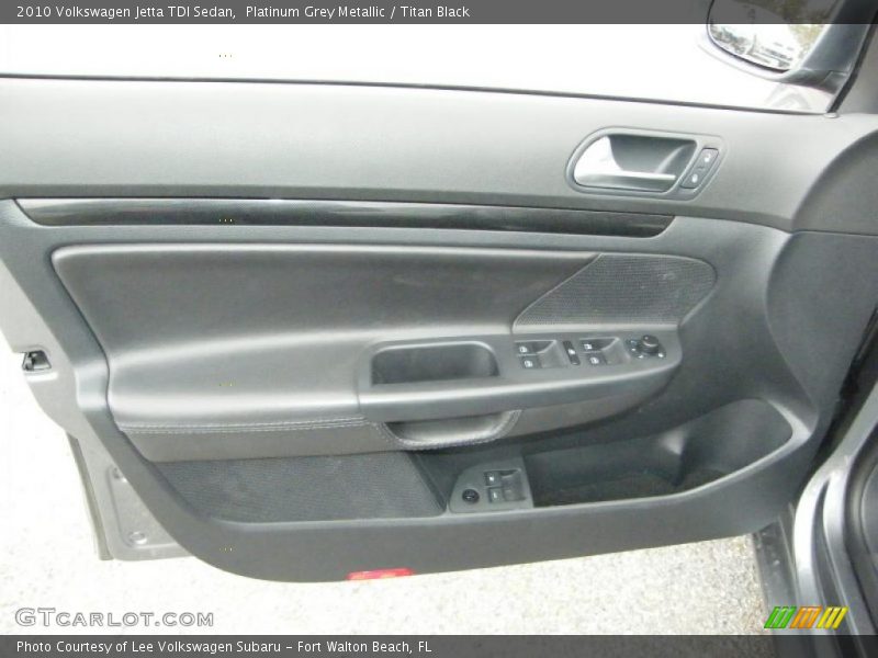 Platinum Grey Metallic / Titan Black 2010 Volkswagen Jetta TDI Sedan