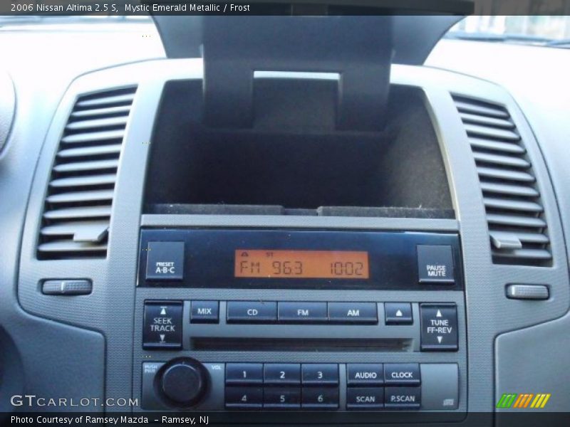 Mystic Emerald Metallic / Frost 2006 Nissan Altima 2.5 S
