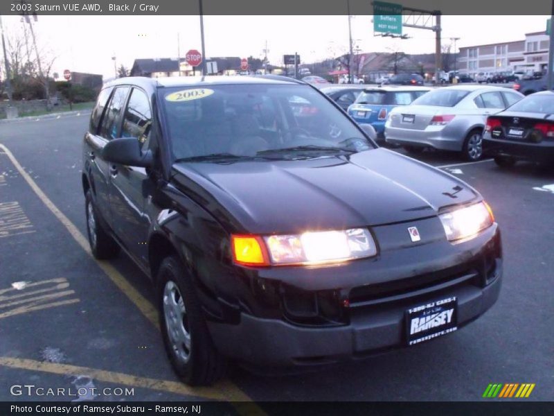 Black / Gray 2003 Saturn VUE AWD