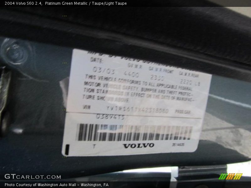 Platinum Green Metallic / Taupe/Light Taupe 2004 Volvo S60 2.4