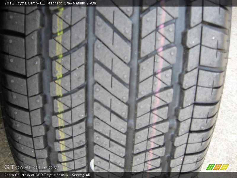 Magnetic Gray Metallic / Ash 2011 Toyota Camry LE