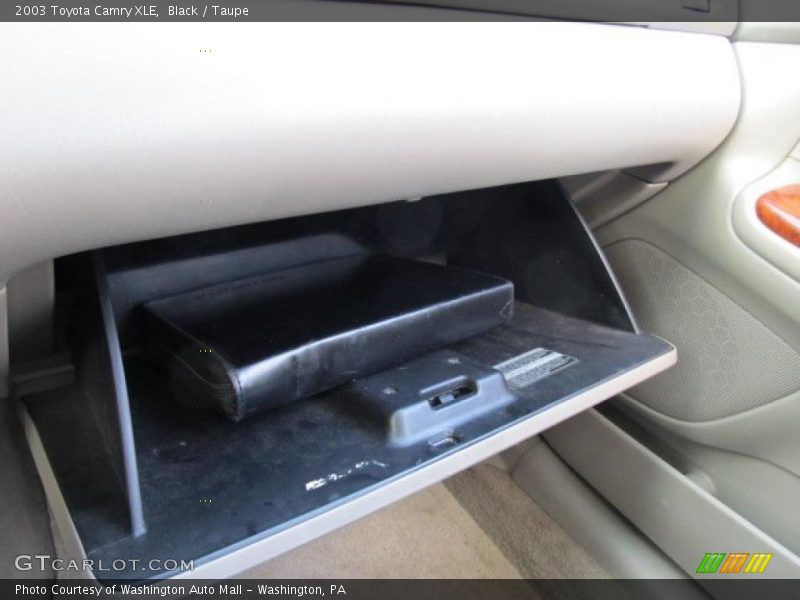Black / Taupe 2003 Toyota Camry XLE