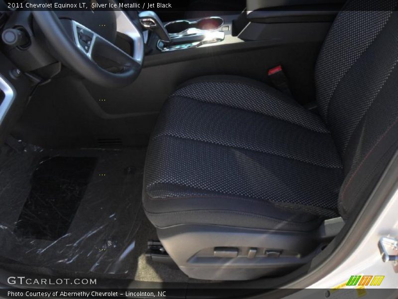 Silver Ice Metallic / Jet Black 2011 Chevrolet Equinox LT