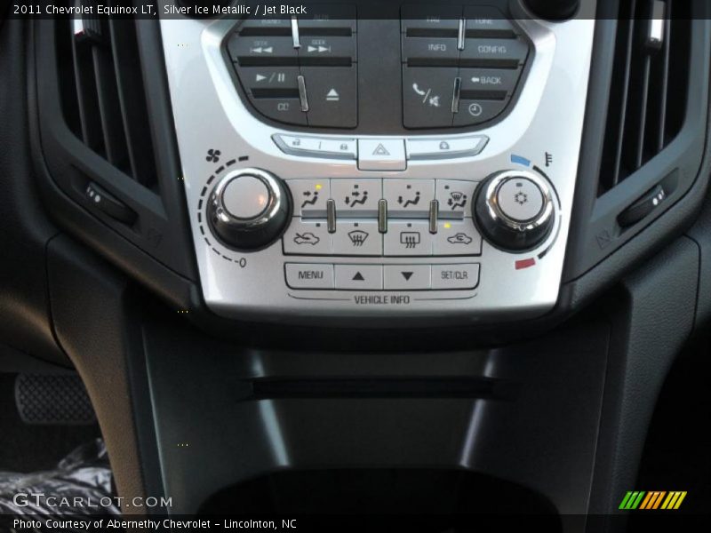 Silver Ice Metallic / Jet Black 2011 Chevrolet Equinox LT