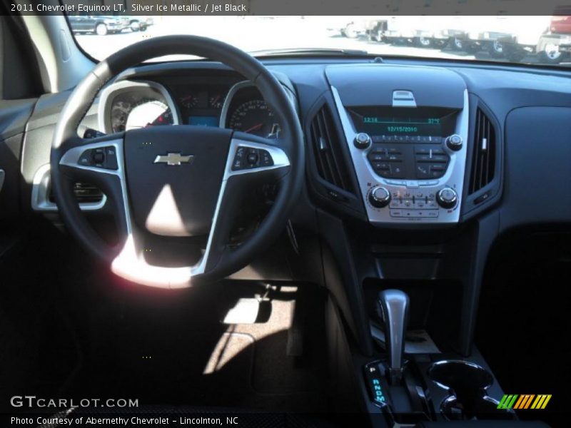 Silver Ice Metallic / Jet Black 2011 Chevrolet Equinox LT