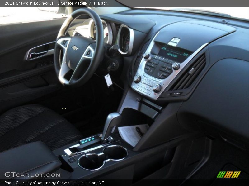 Silver Ice Metallic / Jet Black 2011 Chevrolet Equinox LT