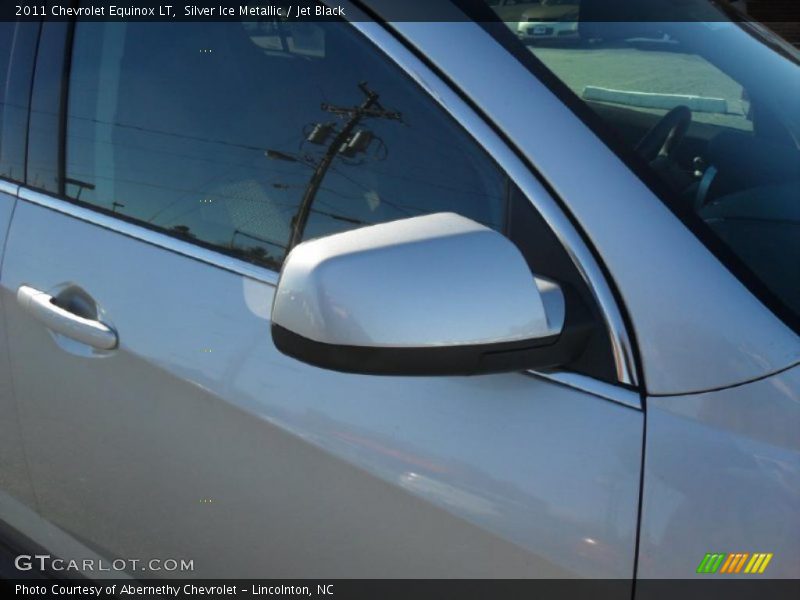 Silver Ice Metallic / Jet Black 2011 Chevrolet Equinox LT